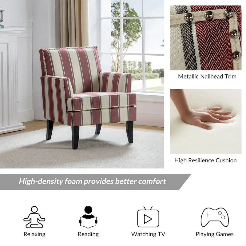 Fauteuil de style campagne française, orné de rivets et de pieds en bois massif.
