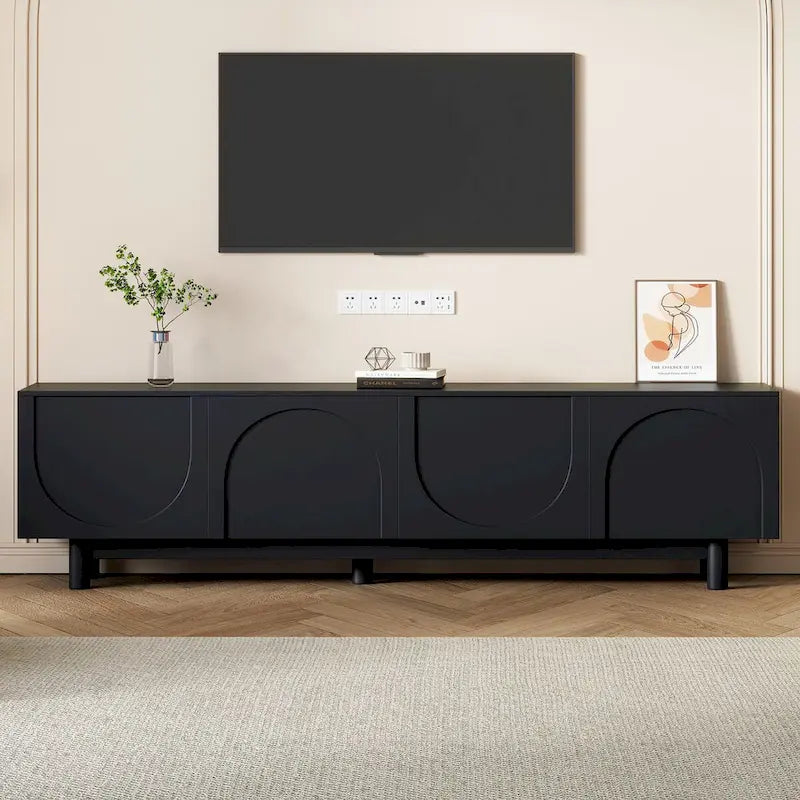Meuble TV pour téléviseurs jusqu'à 78 pouces, meuble de divertissement avec pieds en bois massif, console multimédia pratique avec étagères réglables